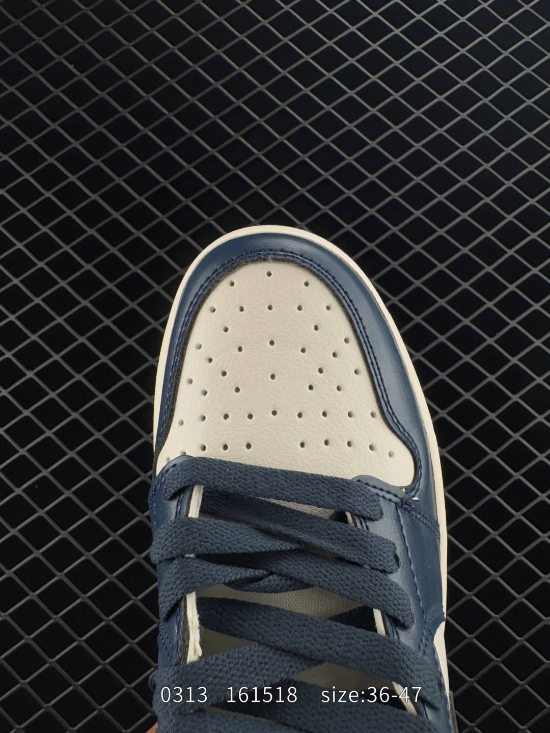 AIR Jordan 1 MidCoconut MilkAJ1